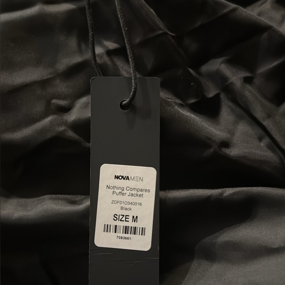 Fashion nova black puffer jacket - Picture 9 of 9